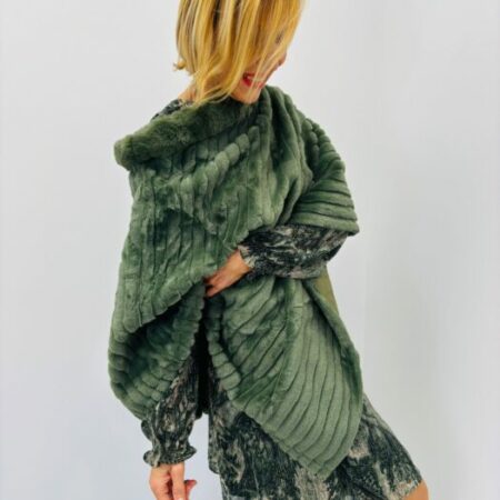 Poncho fausse fourrure kaki