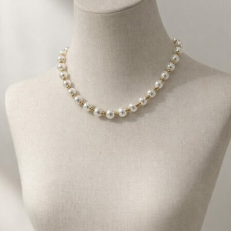 Collier perles nacres
