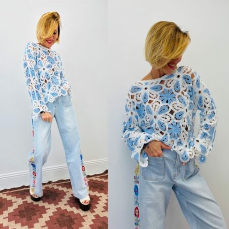 Pull crochet ROSACE bleu ciel